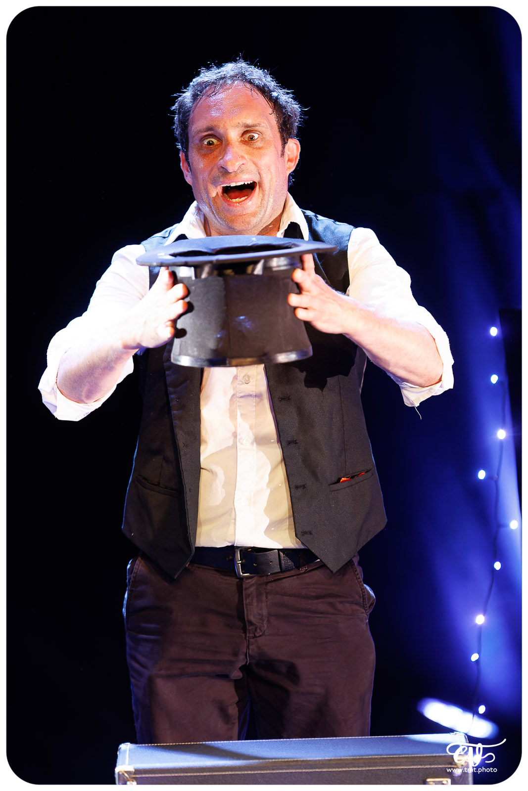 LE CIRQUE DES ÉTOILES (COMME UNE ÉTINCELLE)